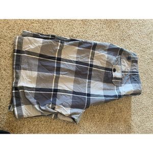 Men’s gray plaid shorts very excellent condition size 40 roebuck and company